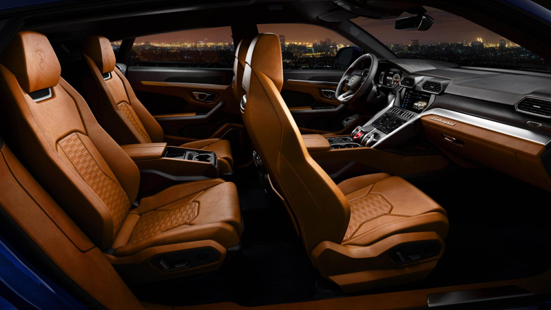 Illustration for article titled The 2019 Lamborghini Urus Is A Brutal Display Of Speed And ExtravaganceÂ